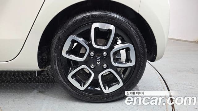 Kia The / новый New Ray Prestige, 2018 все фото