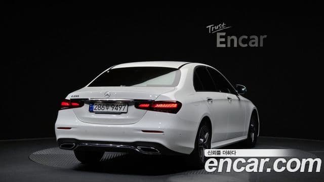 Mercedes-Benz E-класс W213 AMG Line, 2023 2