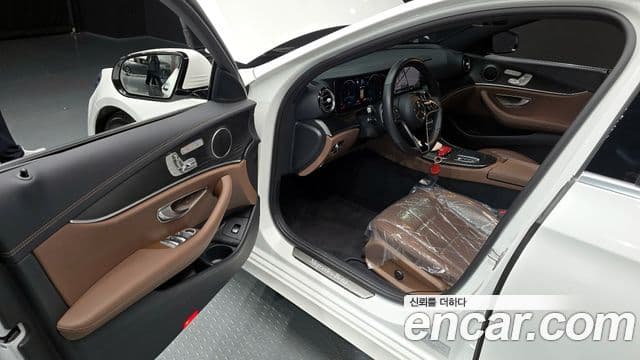 Mercedes-Benz E-класс W213 AMG Line, 2023 10