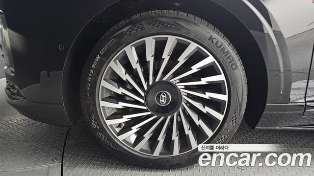 Hyundai Grandeur гибрид (GN7) Calligraphy, 2025 все фото