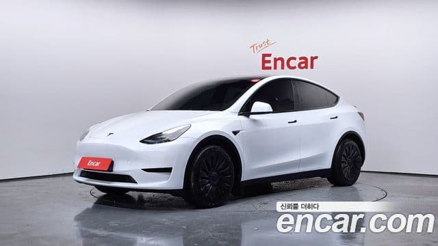 Tesla модель Y, 2024 1