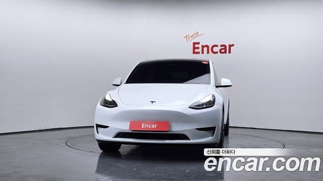 Tesla модель Y, 2024 3