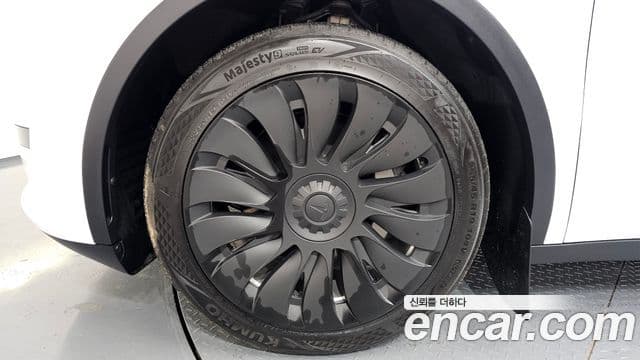 Tesla модель Y, 2024 все фото