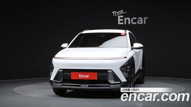 Hyundai Kona гибрид (SX2) Premium, 2023 3