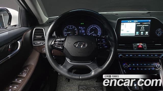 Hyundai Grandeur IG 3.0 LPi Modern (арендный автомобиль), 2019 13