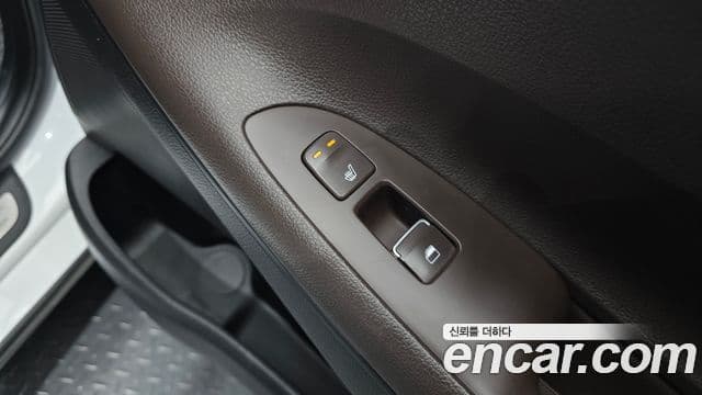 Hyundai Grandeur IG 3.0 LPi Modern (арендный автомобиль), 2019 18