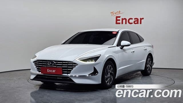Hyundai Sonata гибрид (DN8) Modern, 2022 1