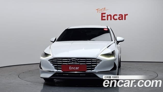 Hyundai Sonata гибрид (DN8) Modern, 2022 3