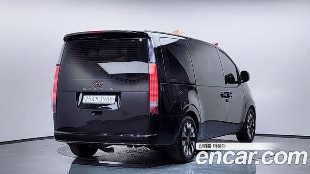 Hyundai Staria Inspiration, 2022 2