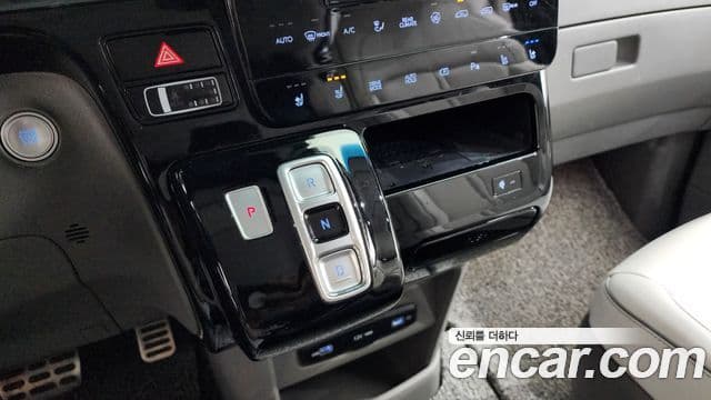 Hyundai Staria Inspiration, 2022 9