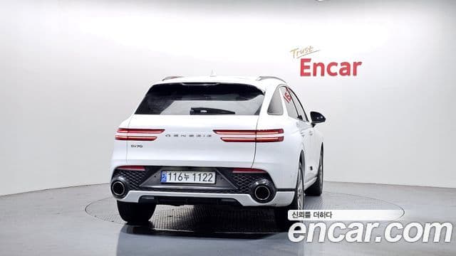 Genesis GV70, 2021 4