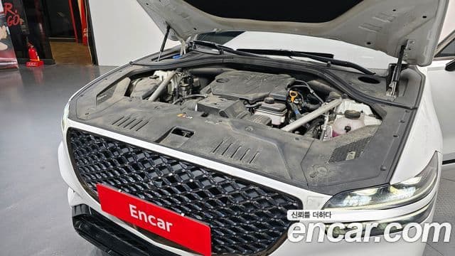 Genesis GV70, 2021 6