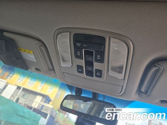 Kia All New Carnival Prestige, 2015 6