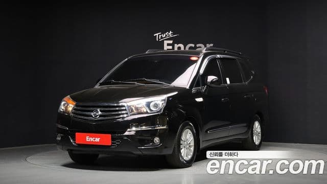 KG모빌리티(SsangYong) Korando 투리스모 2WD LT 9인승, 2015 1
