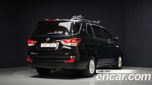 KG모빌리티(SsangYong) Korando 투리스모 2WD LT 9인승, 2015 2