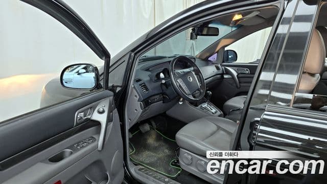 KG모빌리티(SsangYong) Korando 투리스모 2WD LT 9인승, 2015 10
