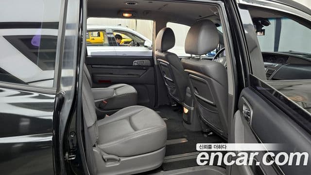 KG모빌리티(SsangYong) Korando 투리스모 2WD LT 9인승, 2015 12