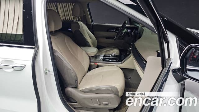 Kia Carnival 4세대 Signature, 2023 10