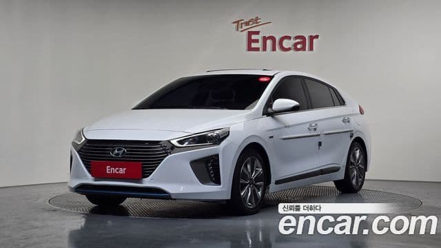Hyundai Ioniq гибрид, 2019 1