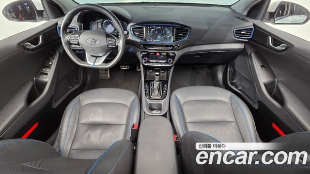 Hyundai Ioniq гибрид, 2019 7