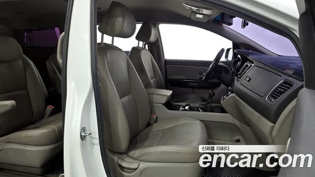 Kia All New Carnival Prestige, 2016 10