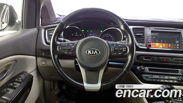 Kia All New Carnival Prestige, 2016 13