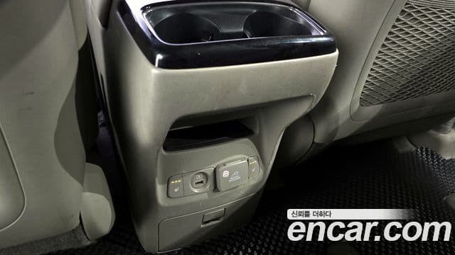 Kia All New Carnival Prestige, 2016 16