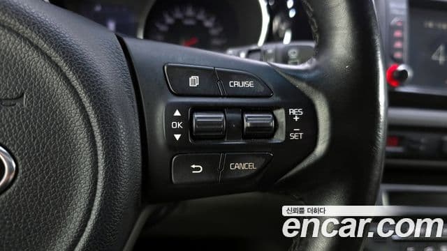 Kia All New Carnival Prestige, 2016 17