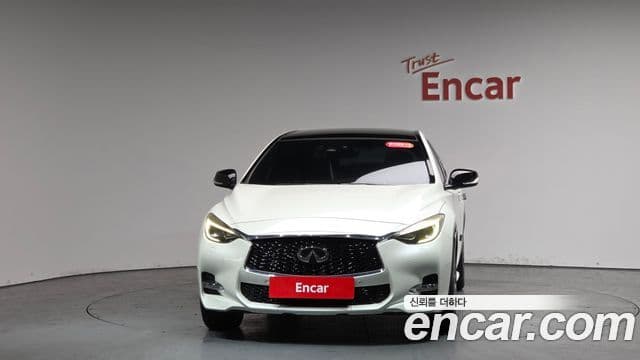 Infiniti Q30 Premium, 2017 3