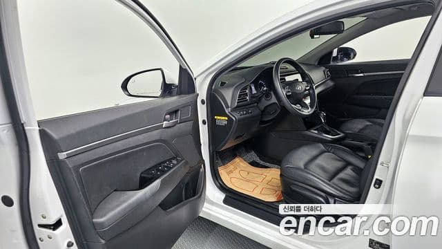 Hyundai The / новый New Avante AD Style, 2019 10