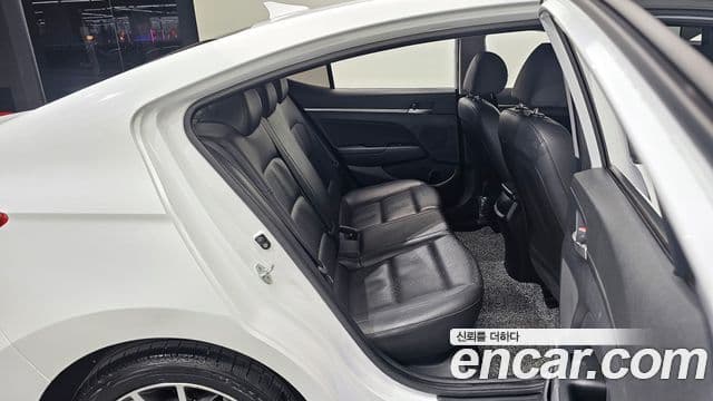 Hyundai The / новый New Avante AD Style, 2019 11