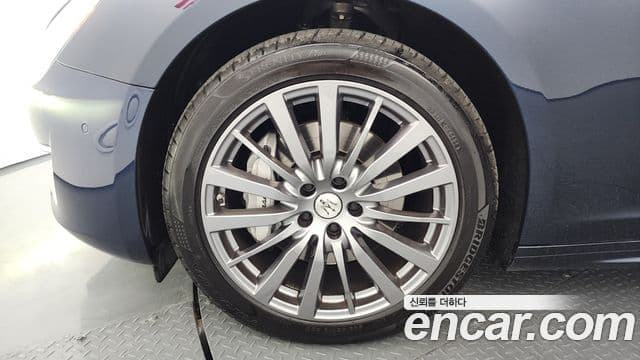 Maserati 기블리 3세대, 2022 все фото