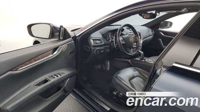 Maserati 기블리 3세대, 2022 10