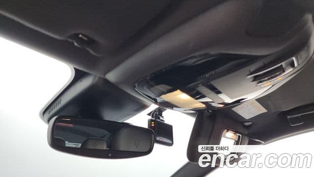 Maserati 기블리 3세대, 2022 17