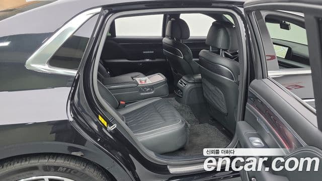 Genesis G90 (RS4) бензин 3.5 турбо AWD, 2023 12