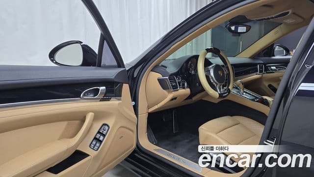Porsche Panamera 970, 2016 10