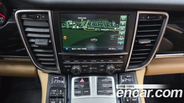 Porsche Panamera 970, 2016 14