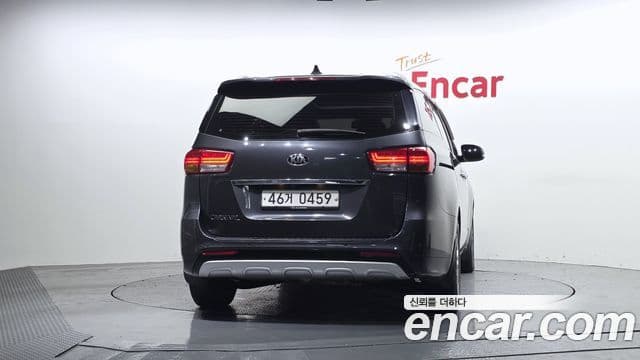 Kia All New Carnival Noblesse, 2016 4