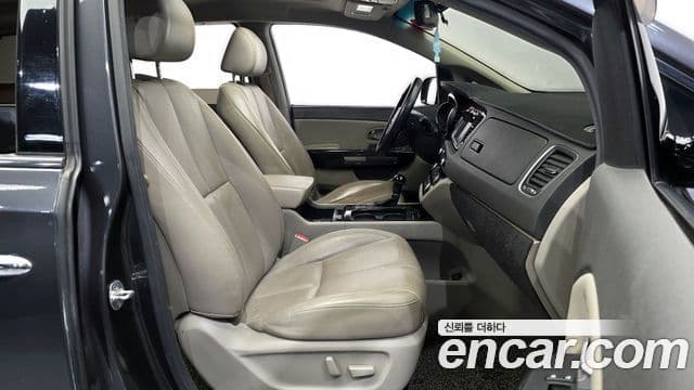 Kia All New Carnival Noblesse, 2016 11