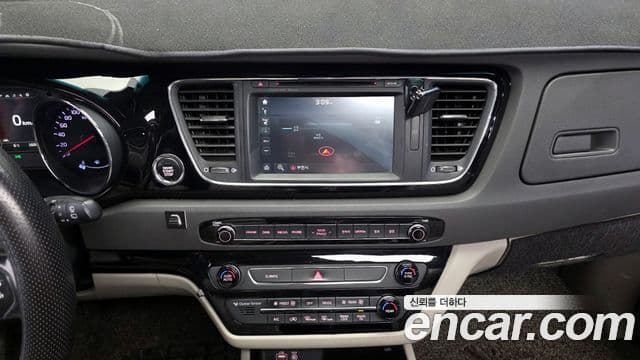 Kia All New Carnival Noblesse, 2016 15
