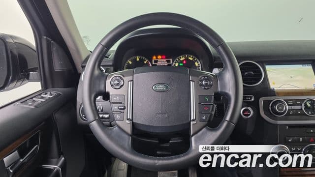 Land Rover Discovery 4 3.0 SDV6 SE, 2016 16