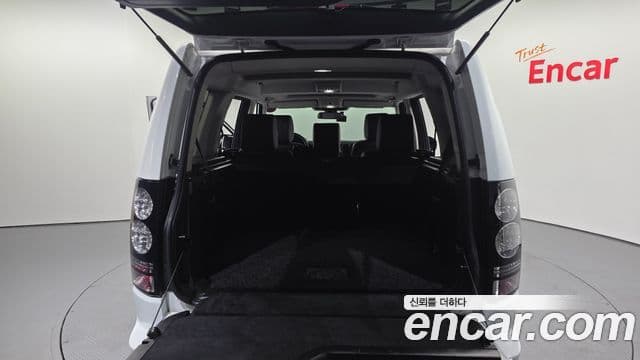 Land Rover Discovery 4 3.0 SDV6 SE, 2016 20