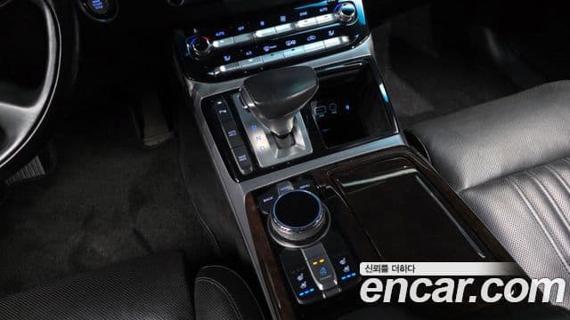 Genesis EQ900 Luxury, 2016 9