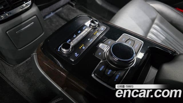 Genesis EQ900 Luxury, 2016 18