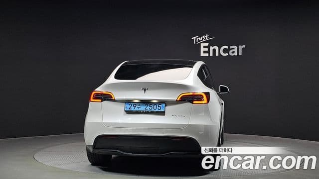 Tesla модель Y Long Range AWD, 2021 4