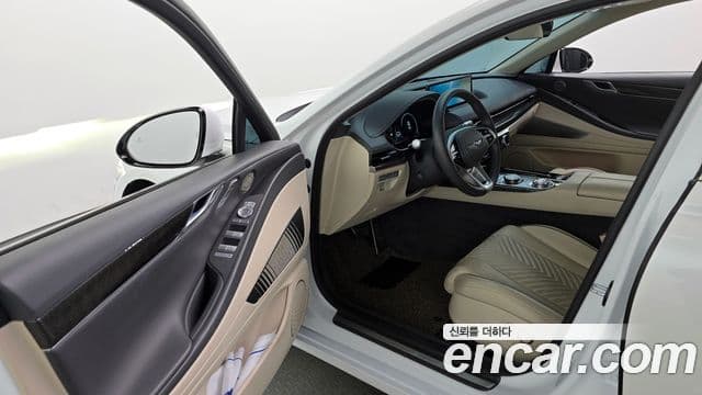 Genesis G80 (RG3) бензин 2.5 турбо AWD, 2024 10