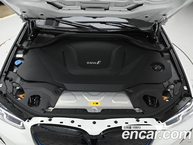 BMW iX3 M Sport, 2024 6