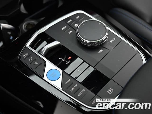 BMW iX3 M Sport, 2024 9