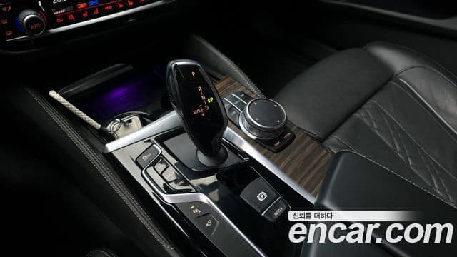 BMW 5시리즈 (G30) 520d M Sport Plus, 2018 9