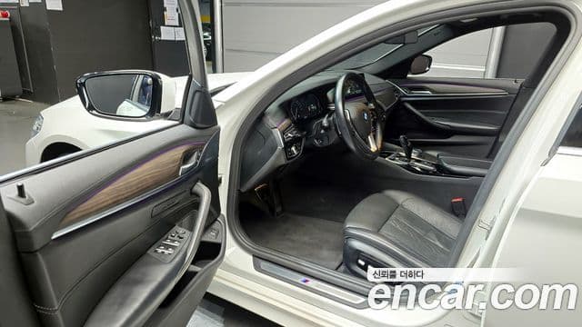 BMW 5시리즈 (G30) 520d M Sport Plus, 2018 11